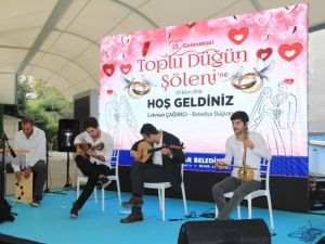 Bağcılar’da toplu düğün şöleni