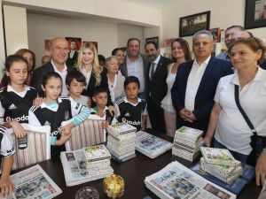 Cumhuriyet Kütüphanesi kapılarını açtı