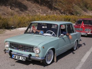 Klasik arabalar Stratonikeia Antik Kenti’nde buluştu