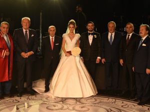 Cemiyet bu düğünde buluştu