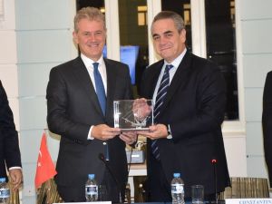 İZTO, komşu Yunanistan ile projelere yelken açtı