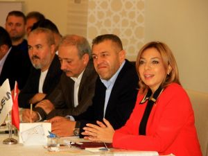Bayhan’dan işadamlarına MÜSİAD Expo’ya davet