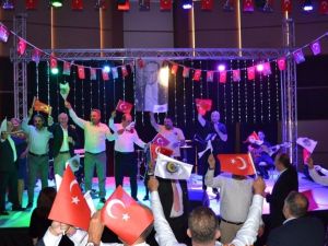 Atatürk Lisesi mezunları, Cumhuriyet Balosu’nda buluştu