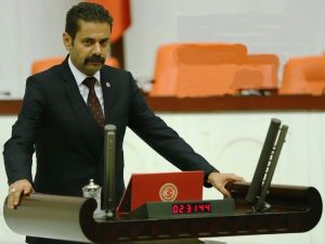 MHP’li Kalyoncu: “Sizin fikriniz, zikriniz bu kadar karışıkken fikirlerinizi hanginizin sözleri yansıtmaktadır?”