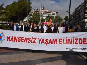 Kansere dikkat çekmek için yürüdüler