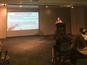 Baba ile ten tene teması, bebeğin gelişimine olumlu etki ediyor