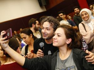 Tiyatro Konak, Değirmenci’yle perde açtı