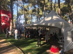 Ülkücüler kan bağışında bulundu