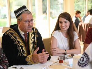 Rektör Budak, yabancı uyruklu Egelileri ağırlıyor