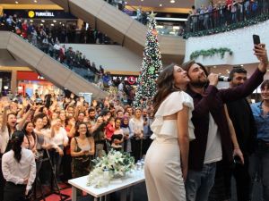 Dünya Hali’ne muhteşem İzmir galası