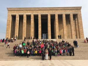 Ümitköy’de ailelerle iç içe, sıcak bir okul