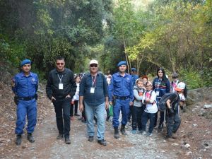 Başak Koleji’nden ‘Atatürk ve Doğa’ yürüyüşü
