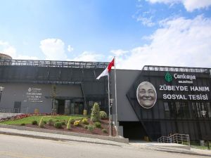 Zübeyde Hanım Sosyal Tesisi’nde ilk düğün