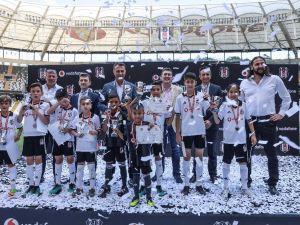 Geleceğin Karakartalı’na Felis’ten 3 ödül