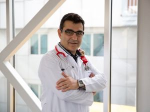 Prematüre bebeğiniz ilk aşısını olana kadar odasına ziyaretçi almayın