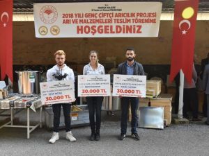 Genç arıcılara büyük destek