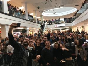 "Çakallarla Dans 5" ekibinden İzmir’e gala çıkarması