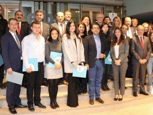 İhracat akademisi ilk mezunlarını verdi