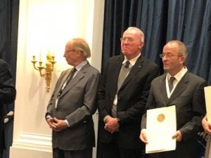 Prof. Dr. Birol Çotuk, Uluslararası Astronot Akademisi daimi üyesi oldu