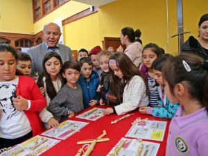 Oyuncakçı Dede Atalı’dan nostaljik sergi