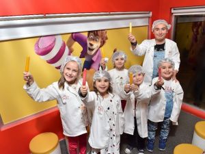 ‘Süper Cuma’da çocuklar için indirim