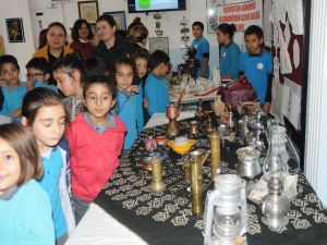 Dumlupınar öğrencilerinden anlamlı sergi