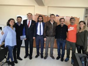 Çeşmeli öğrenciler, öğretmenleri için mutfağa girdi