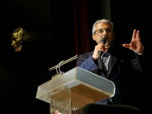 Prof. Dr. Emre Kongar: “Tarih doğru öğretilmiyor”