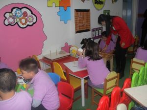 Öğrenciler, öğretmen ve velileri ile birlikte teknoloji sınıfı oluşturdu