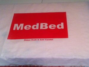 Ortam aydınlatan akıllı yatak sergilendi