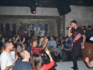 İzmir’in yeni mekanına özel bir partiyle açılış