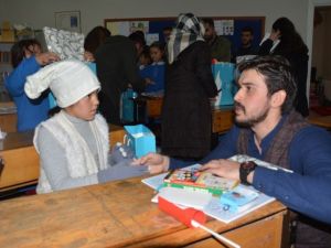 Sarıgöl’de üniversite öğrencileri kardeş okulları ile buluştu