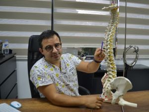 Akıllı telefon bağımlılığı fıtık ediyor