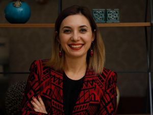 “Estetik ameliyat oldum” diyemiyoruz