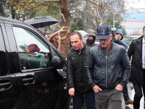 Ünlü oyuncu Sean Penn, Suudi Konsolosluğunda