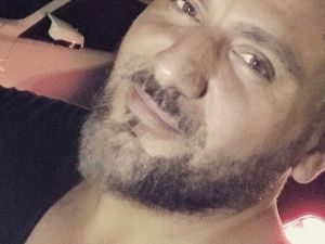 Gurbetçi sanatçıdan Afrika’ya su kuyusu