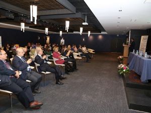 1 milyon sağlık çalışanına ihtiyaç var