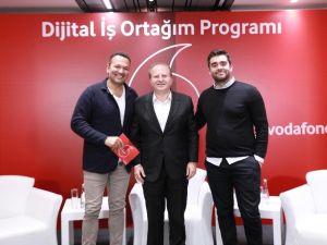 Verimliliğini artırmak isteyen KOBİ’lere işin sırrı Ali Sunal moderatörlüğünde Dijital İş Ortağım Programı’nda