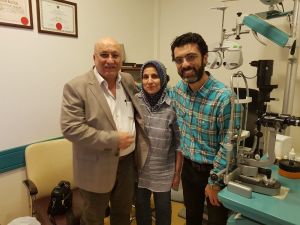 56 yaşındaki kadın gözlüklerini attı, ikinci baharını yaşıyor