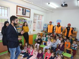 Anaokulu öğrencilerine afet eğitimi