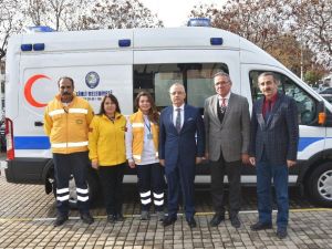 Salihli Belediyesi’nden hasta nakil ambulansı hizmeti