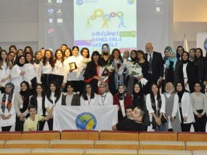 ’Girişimci Gençlerle Sağlıklı Geleceğe’ etkinliği gerçekleştirildi