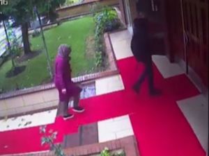 Ünlülerin makyözü Emine Oya Tolga’nın evini soyan hırsız yakalandı