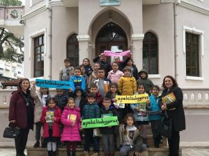 Öğrencilerden ’Pekala okuyoruz’ kampanyasına destek