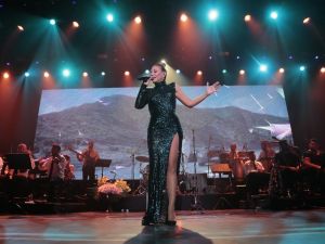 Linet sevenleriyle buluştu