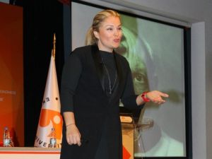 Sosyal girişimcilik İEÜ’de anlatıldı