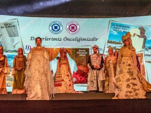 Anadolu tarihi moda defilesinde
