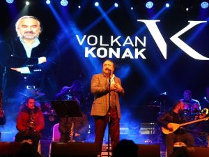 Eksi 5 derecede Volkan Konak konseri