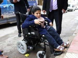 Akülü aracına Yunusemre ile kavuştu