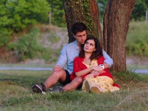 "Yanımda Kal" filmine İzmir’de özel gala